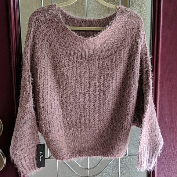 Lulus Sweaters - NWT!! Lulus Oversized off the shoulder sweater
